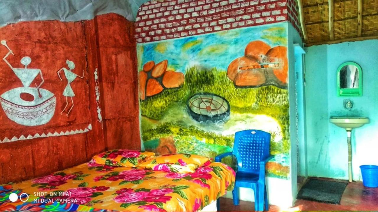 Om Shanti Om Homestay Хампи Экстерьер фото
