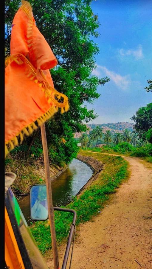 Om Shanti Om Homestay Хампи Экстерьер фото